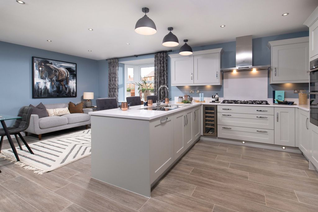 Property photo 1 of 10 Internal View Of A Spacious Open-Plan Kitchen-Diner
