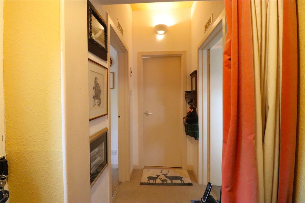 Property photo 2 of 28 Hall.Jpg