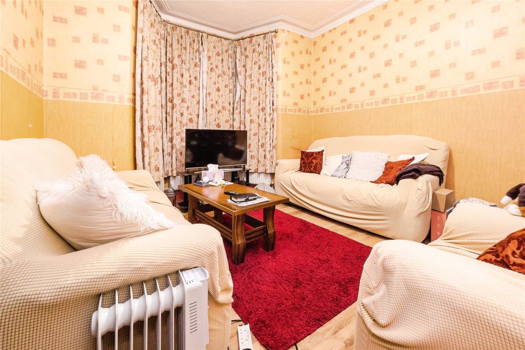 Property photo 2 of 19 Picture No. 13