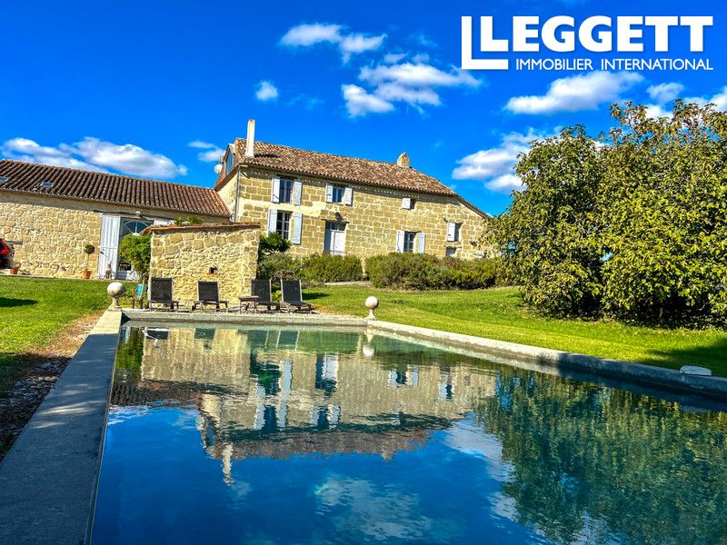 Property photo 2 of 10