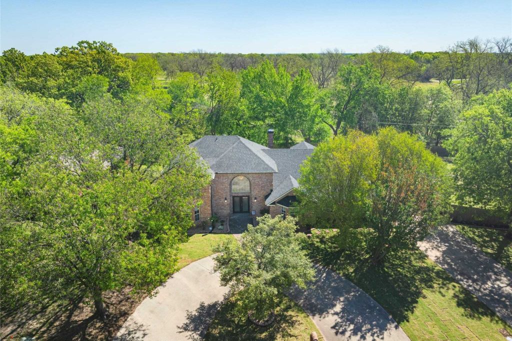 Property photo 1 of 31