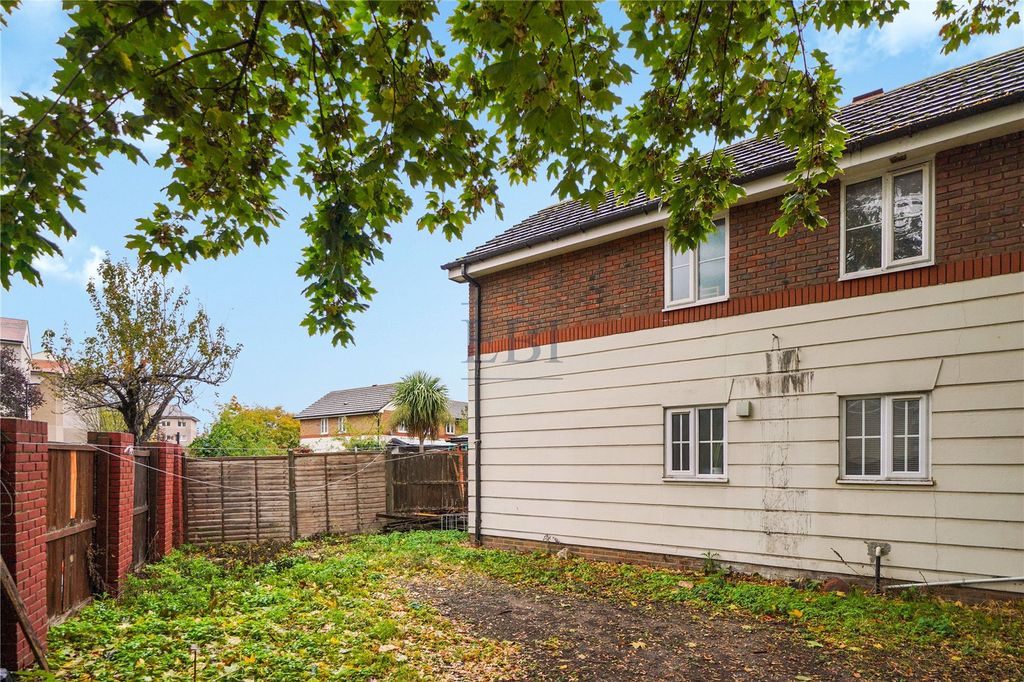 Property photo 2 of 10 Picture No. 05