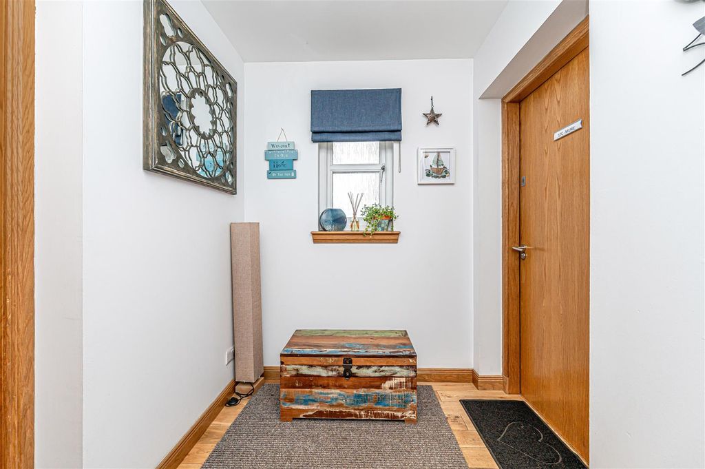 Property photo 2 of 36 Untitled (6 Of 1).Jpg