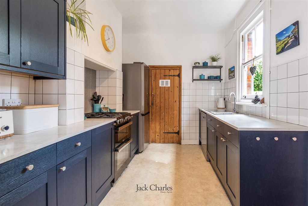 Property photo 3 of 14 6 Ashburnham Rd, Tn10 3Du 005 (Revision 1).Jpg