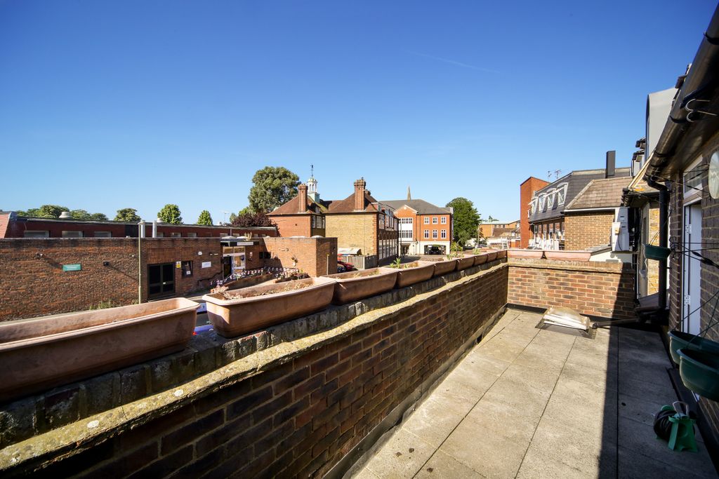 Property photo 3 of 10 Balcony.Jpg