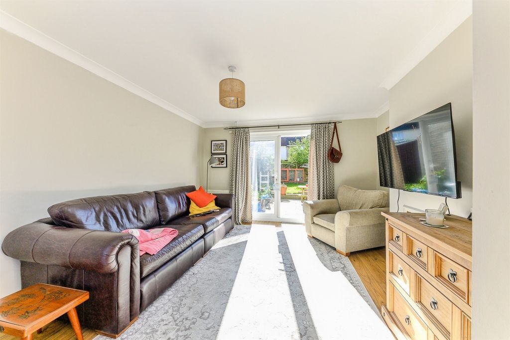 Property photo 2 of 14