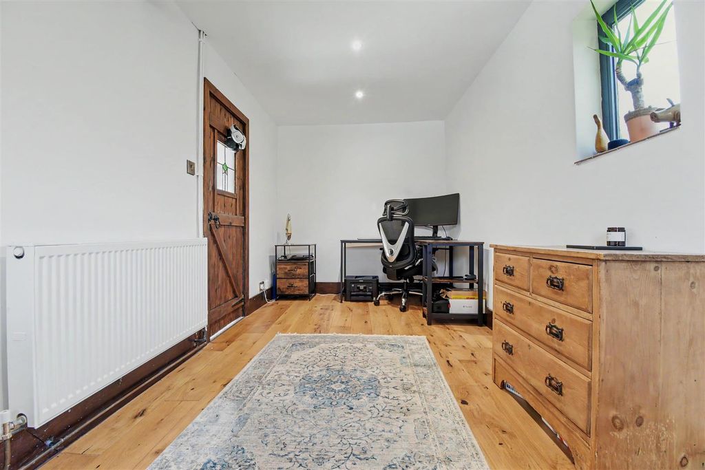 Additional image 17 of 5 bed detached house for saleNew Road, Worlaby, Brigg DN20
