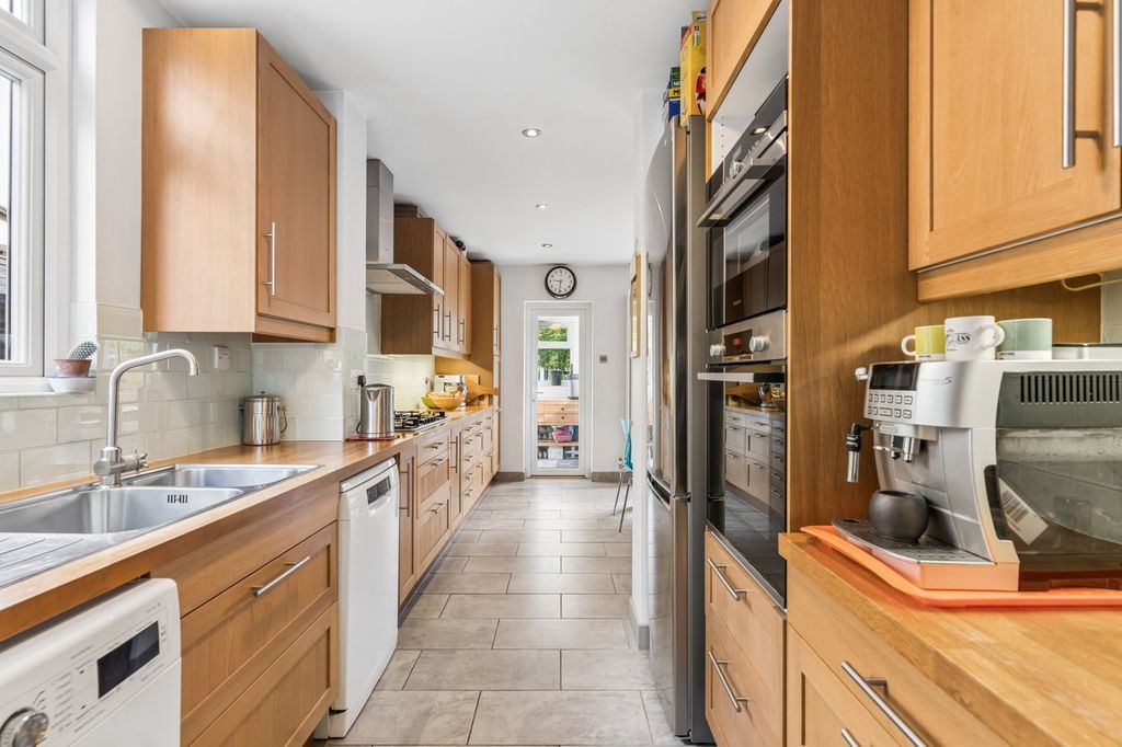 Additional image 5 of 4 bed detached house for saleBalmoral Road, Hitchin SG5