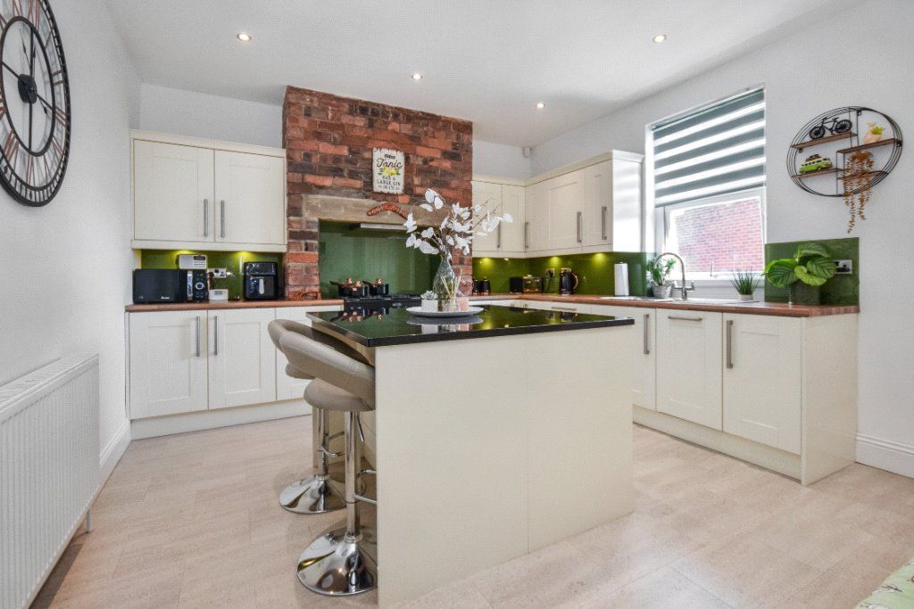 Property photo 2 of 18 Picture No. 03