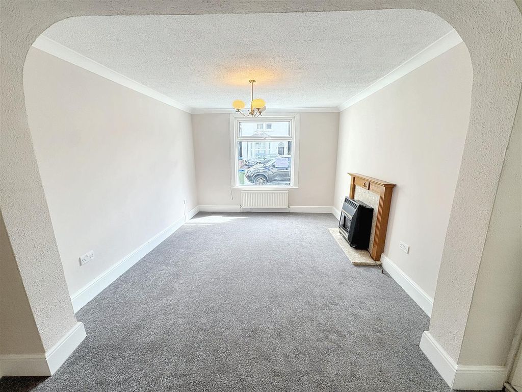 Property photo 2 of 7 Img_9326.Jpg