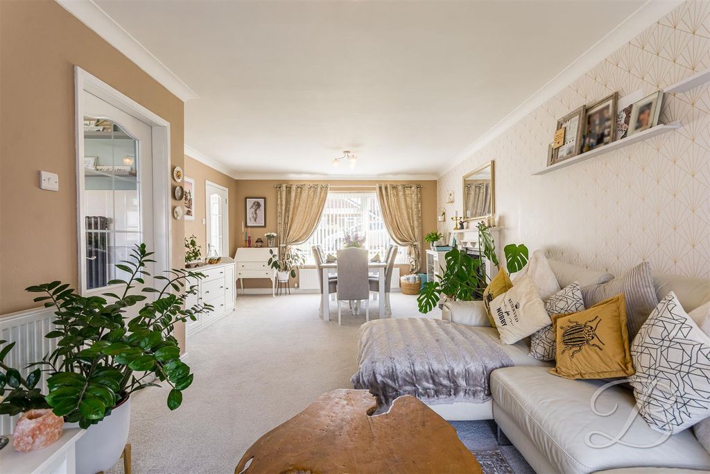 Property photo 3 of 22 Ccltd-3.Jpg