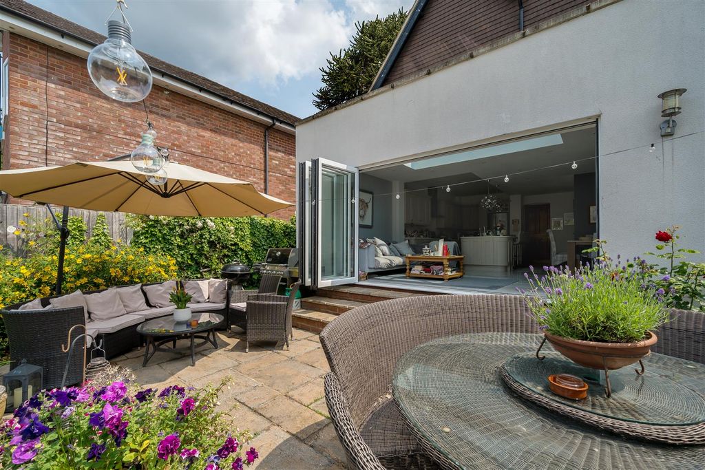 Additional image 18 of 4 bed detached house for saleForest Road, Crowthorne, Berkshire RG45