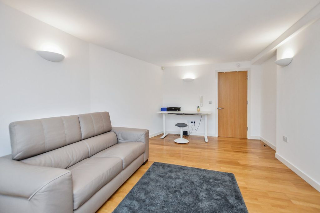 Property photo 2 of 12 Picture No. 02