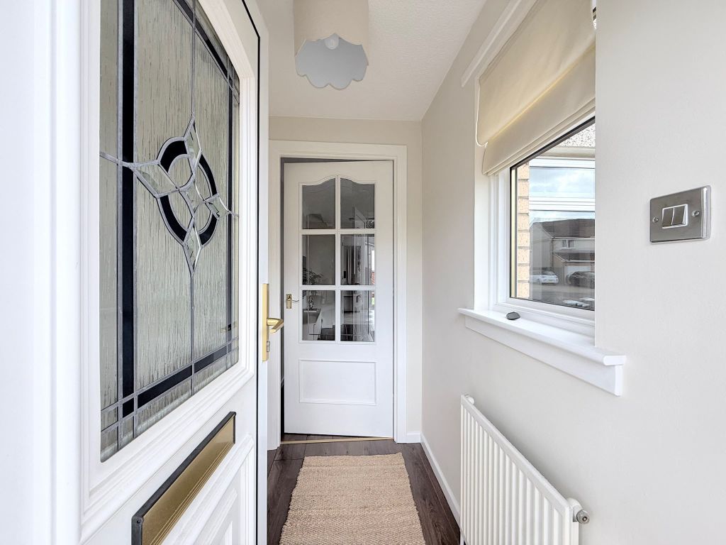 Property photo 2 of 33