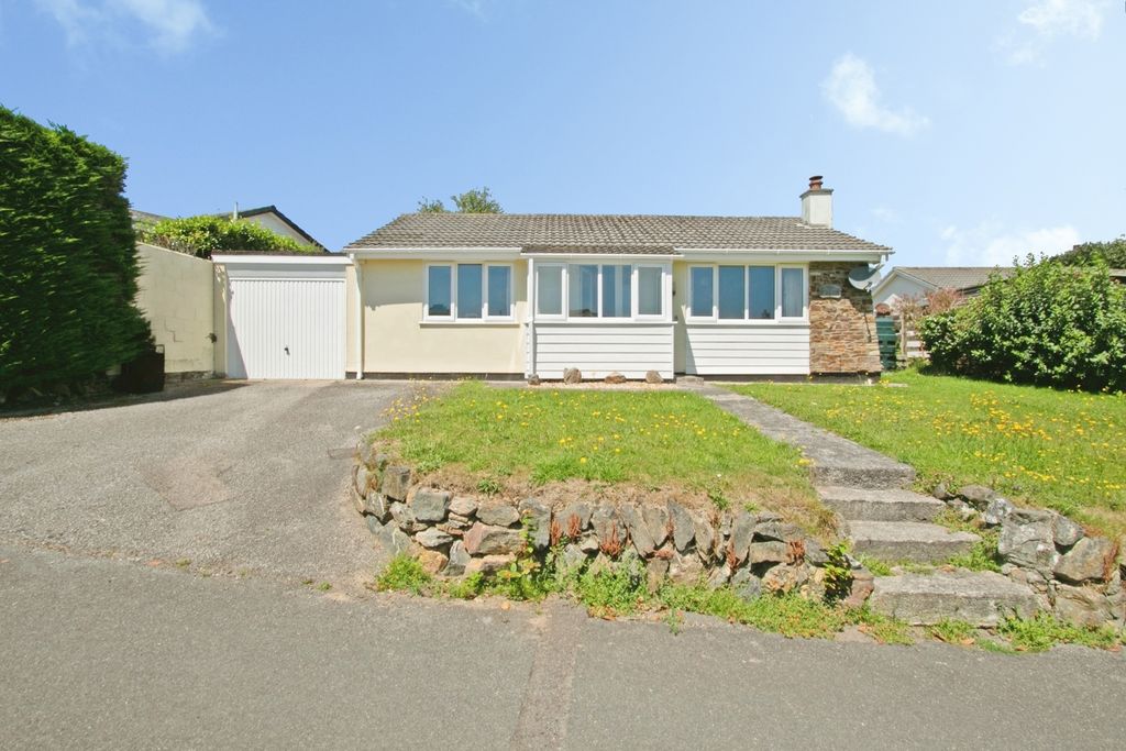 Property photo 1 of 18 Pbox-Img.Jpg