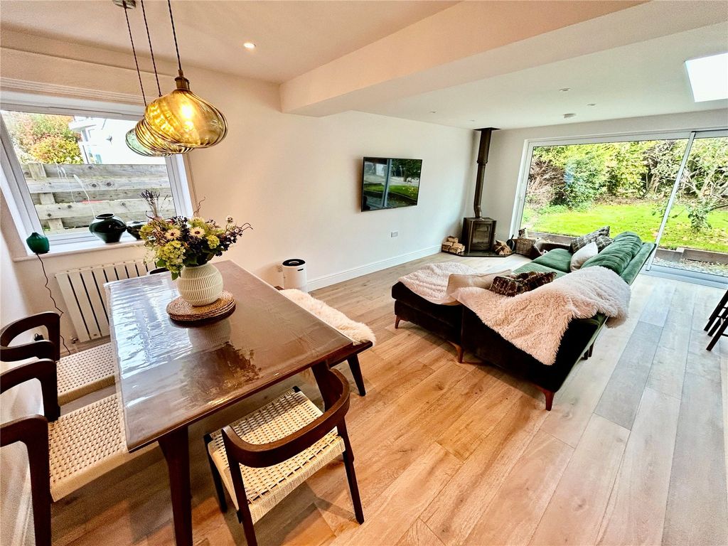 Property photo 2 of 20 Picture No. 17