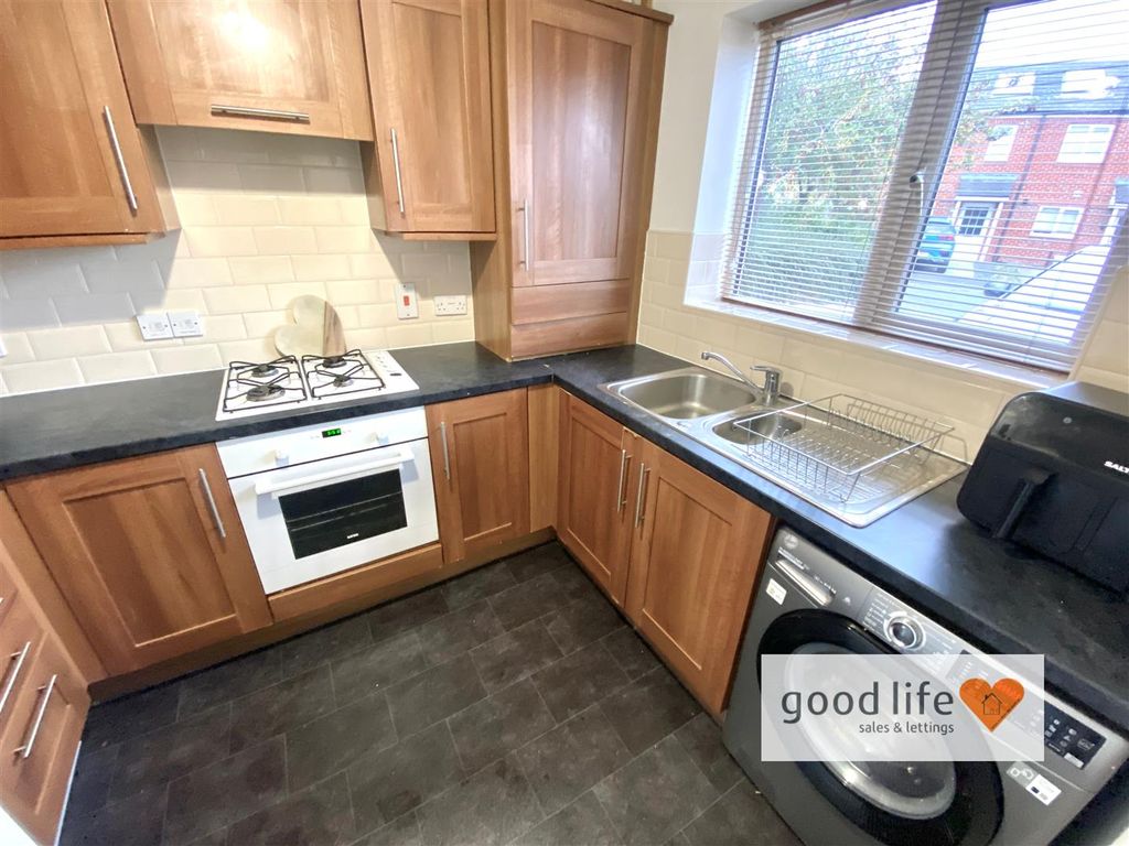 Property photo 2 of 13 20251016_093937144_Ios8Kirkhill.Jpg