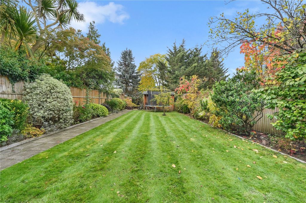 Property photo 2 of 18 Picture No. 50