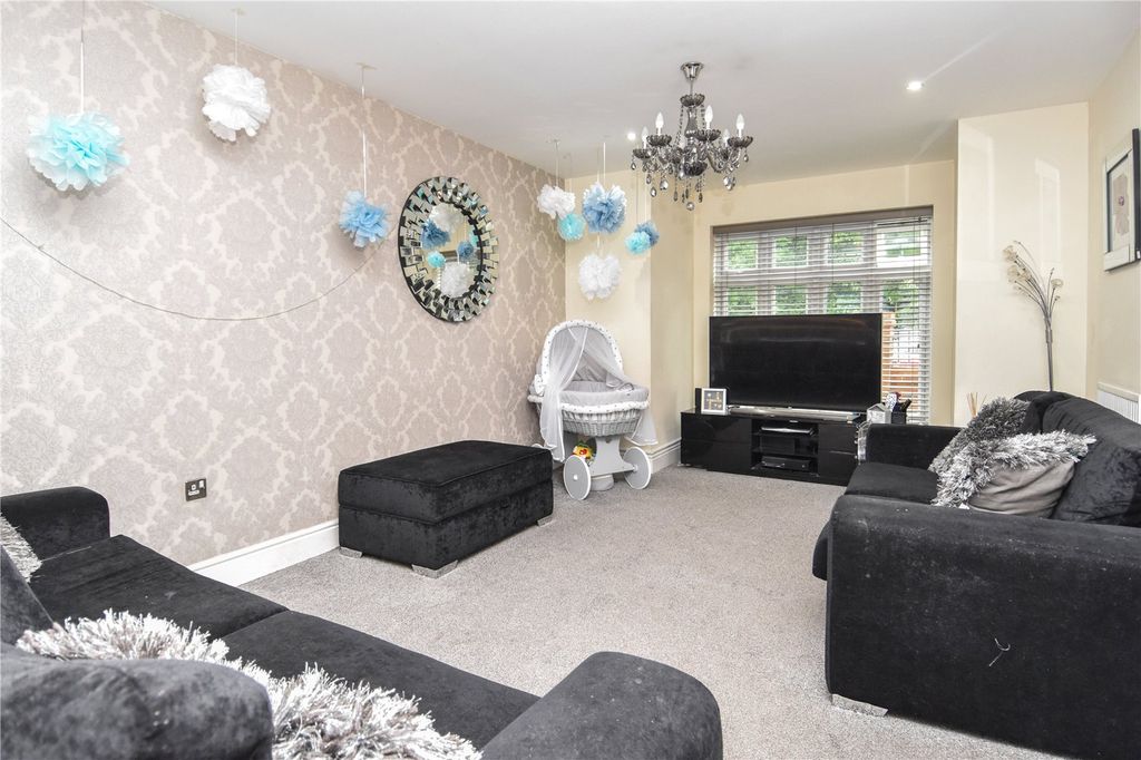 Property photo 2 of 14 Picture No. 02