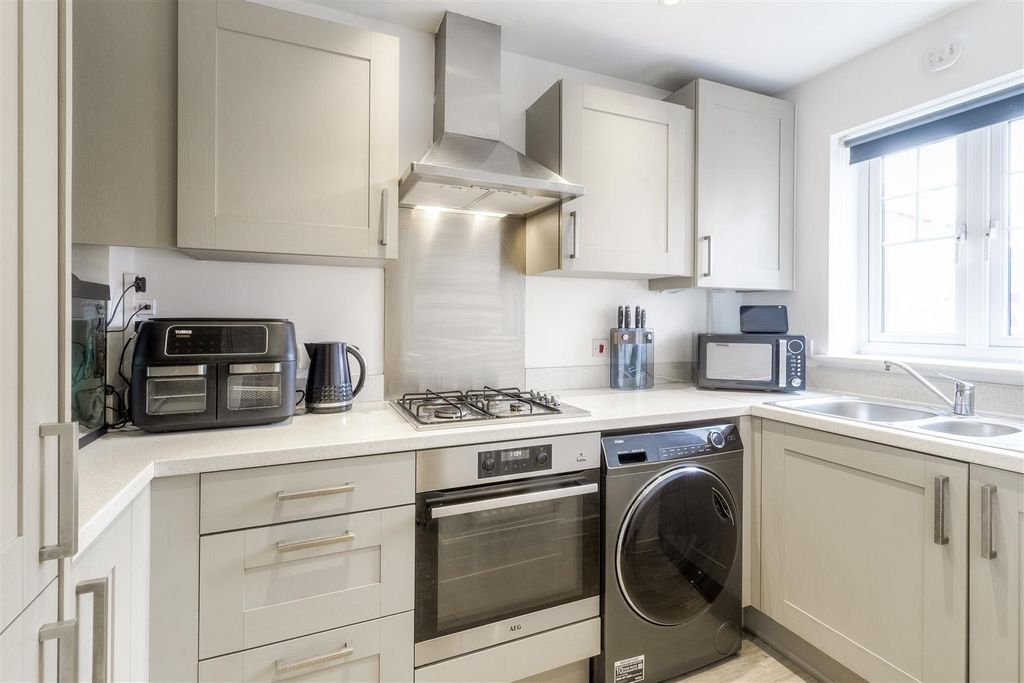Property photo 3 of 10 Cottesbrooke Way - 005.Jpg