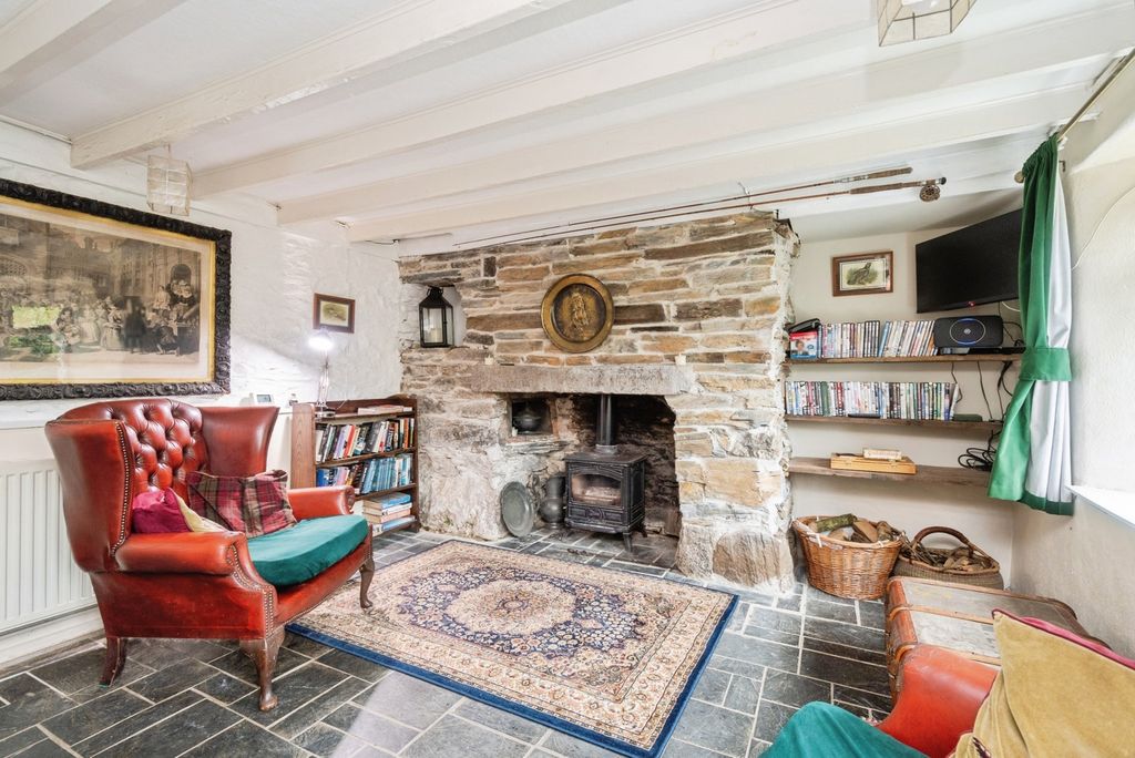 Property photo 2 of 15 Pbox-Img.Jpg
