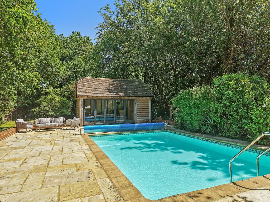 Property photo 2 of 27 Picture No. 34