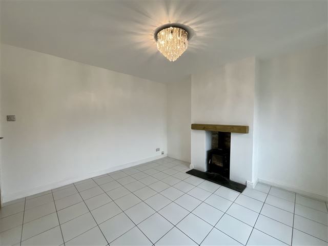 Property photo 3 of 20 Lounge