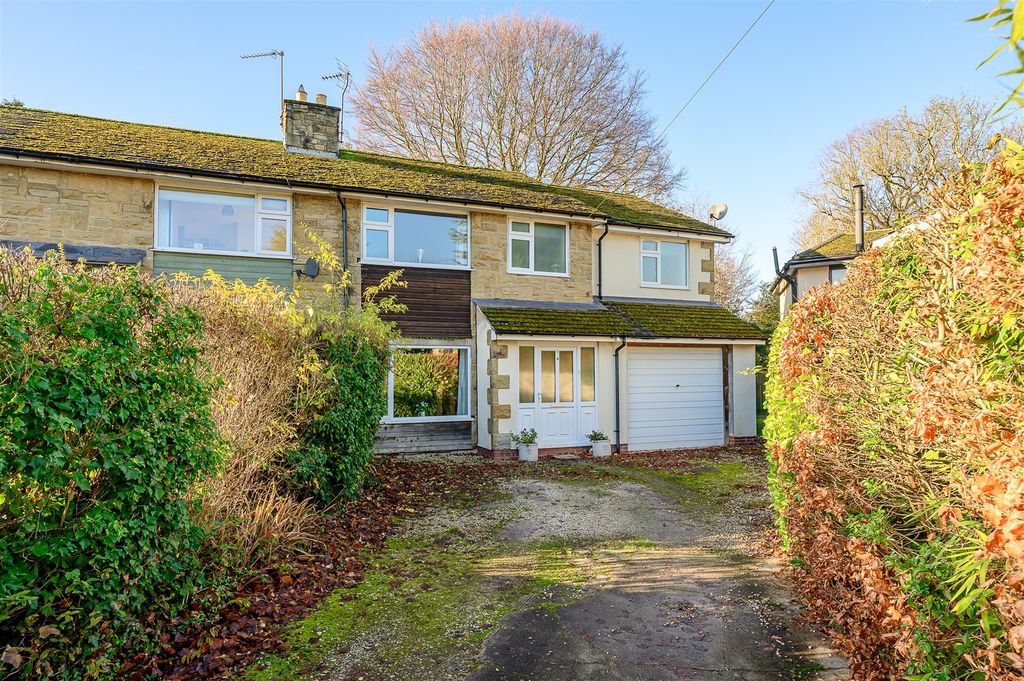 Property photo 1 of 18 External