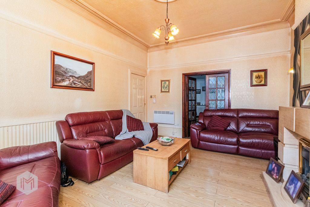 Property photo 3 of 23 Picture No. 30