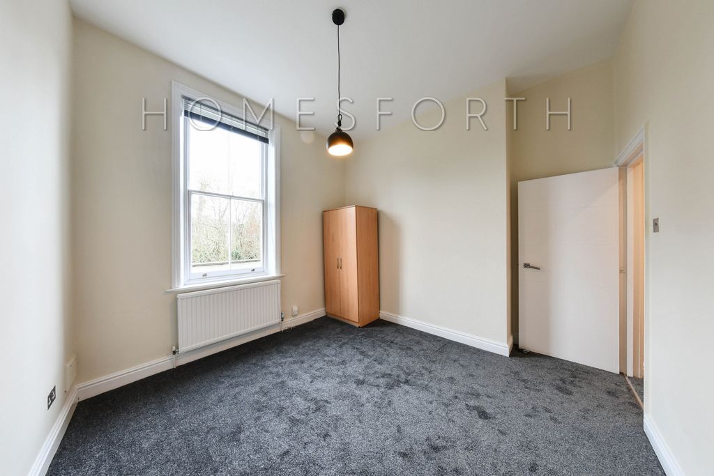 Property photo 3 of 10 Photo 12
