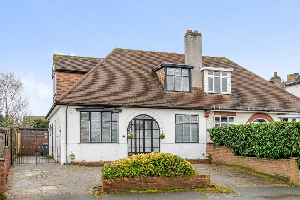 Property photo 1 of 12 External
