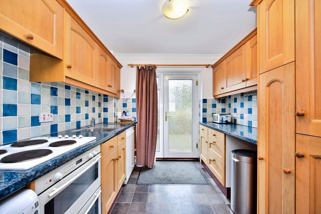 Property photo 3 of 20 Pbox-Img.Jpg