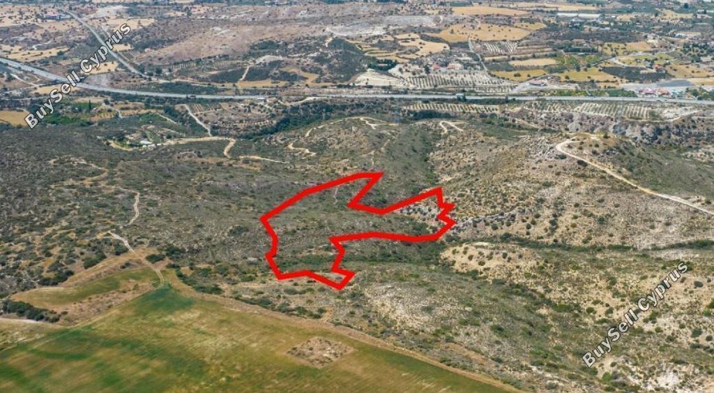 Property photo 2 of 3