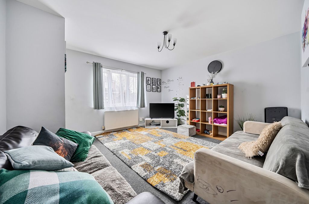 Property photo 2 of 20 1417620-12-69970A...