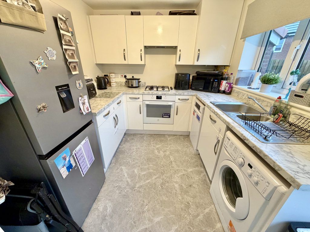 Property photo 3 of 8