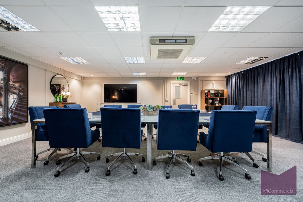 Property photo 3 of 12