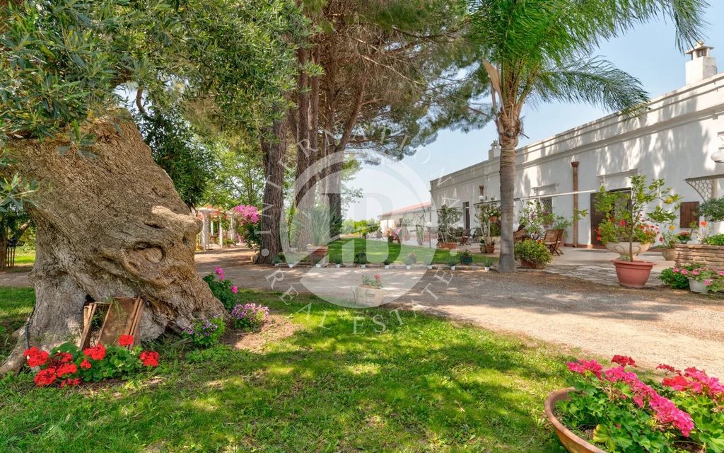 Property photo 3 of 48