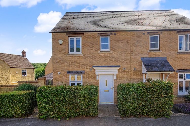 Property photo 1 of 9 333076