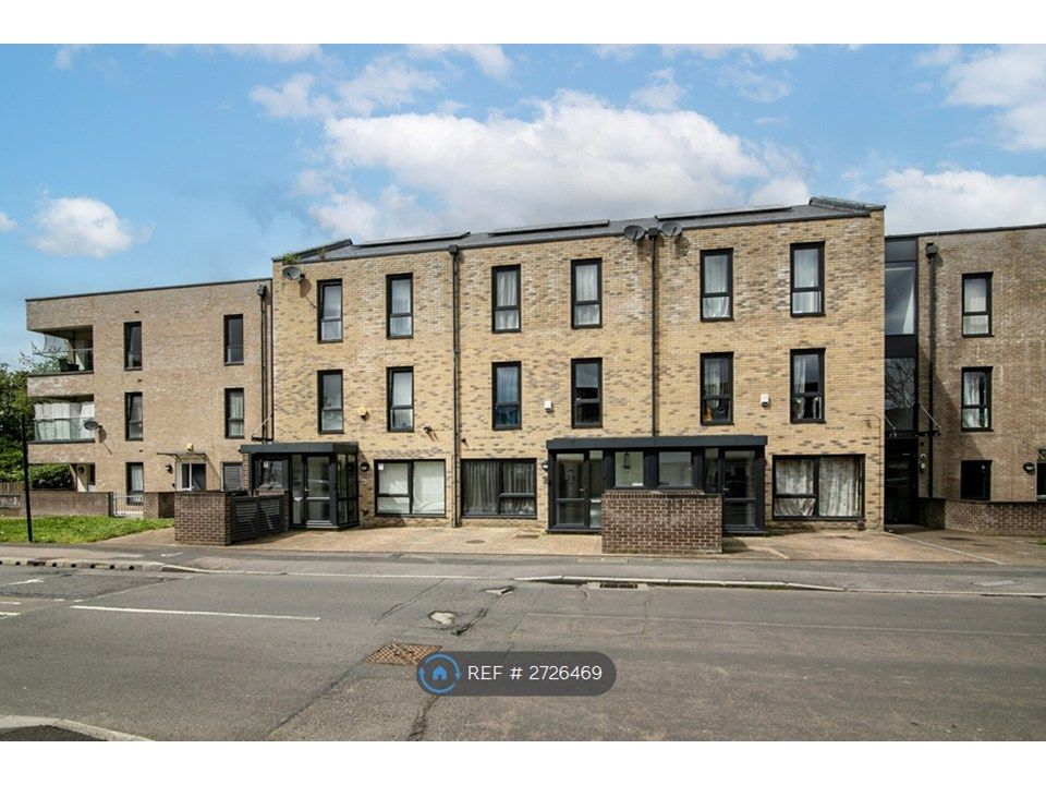 Property photo 1 of 20 Front