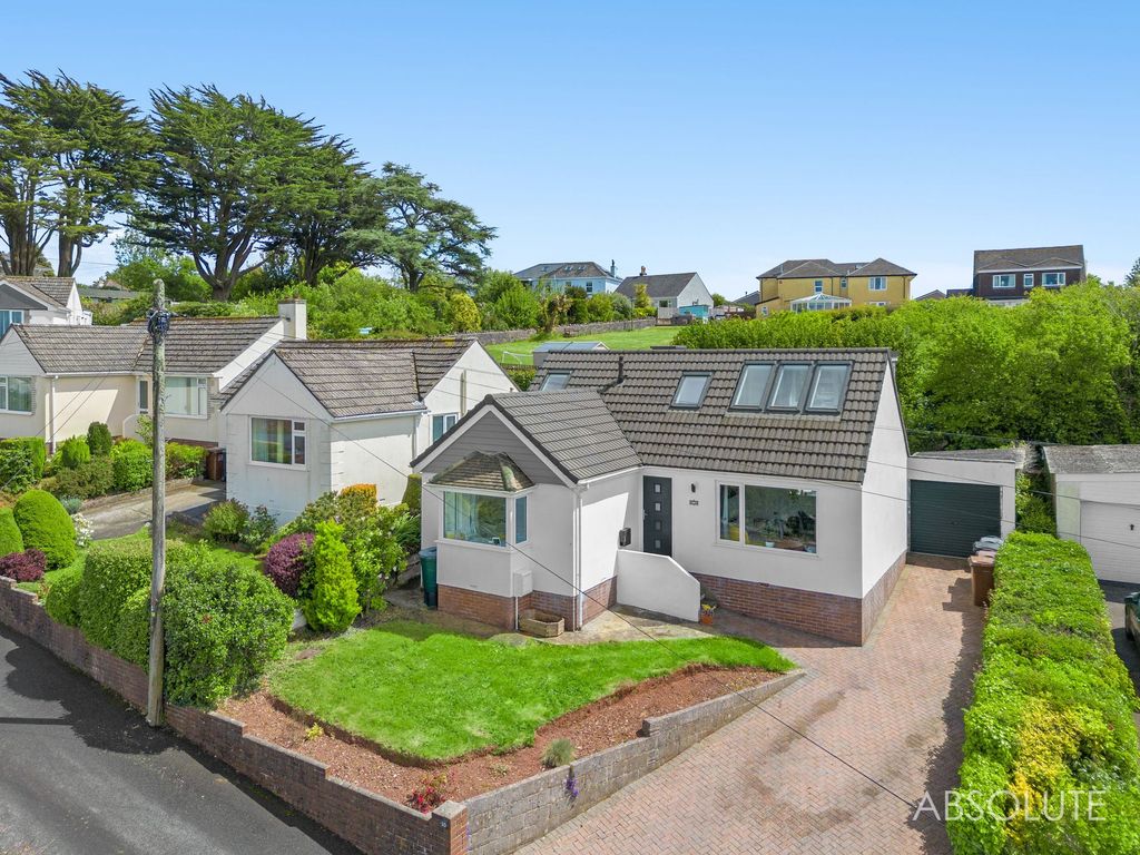 Property photo 1 of 31