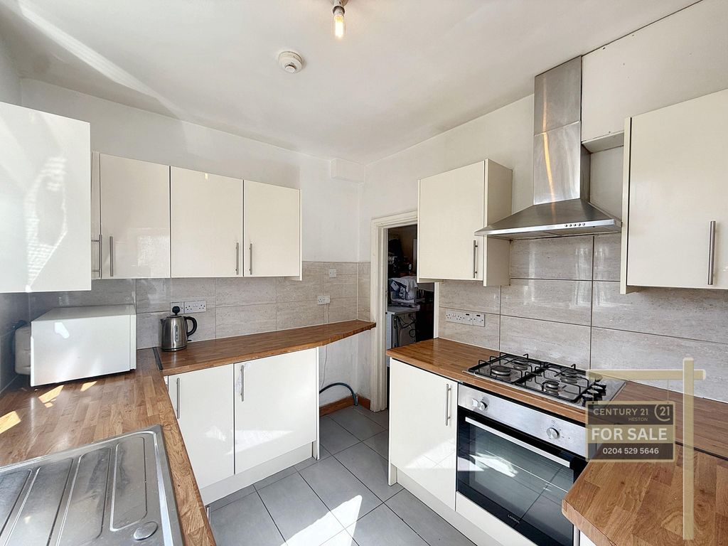 Property photo 3 of 18