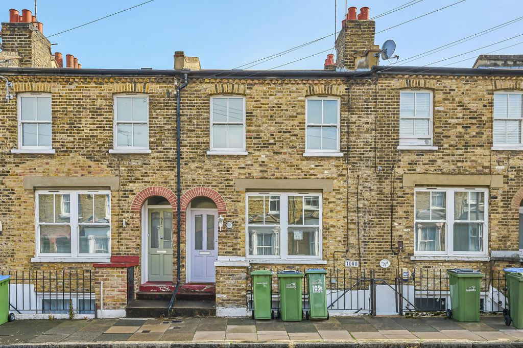 Property photo 1 of 12 Daniel_Watney__Tuskar_Street__Se10_9Uz_1.Jpg