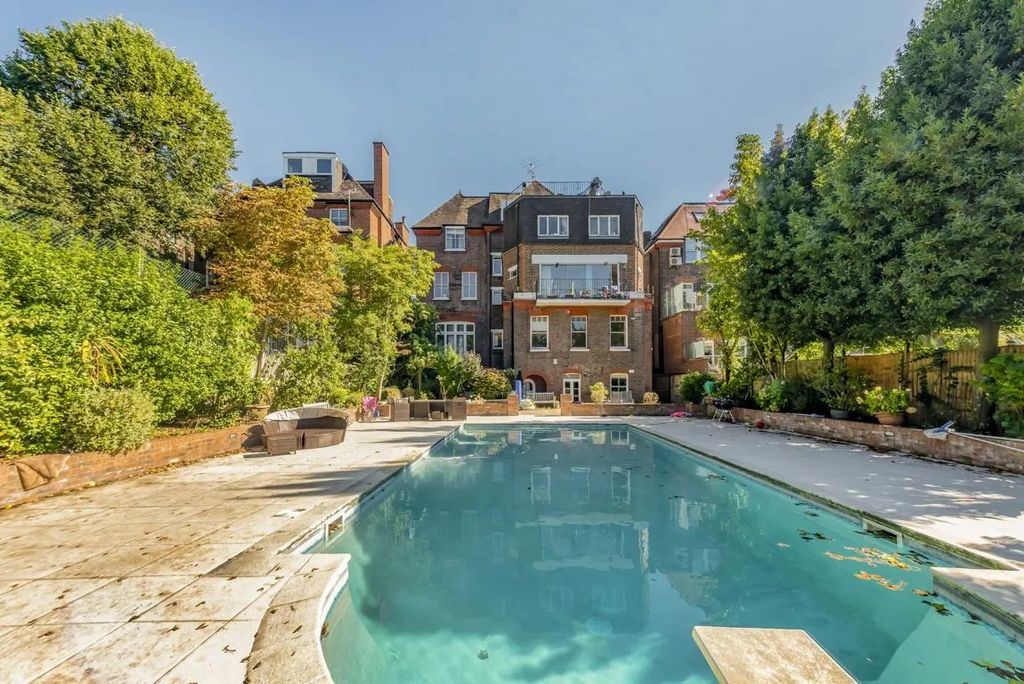 Property photo 1 of 7 Photo 7