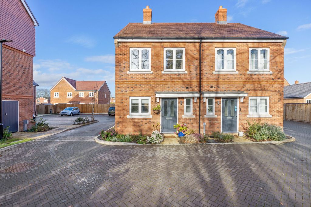 Property photo 1 of 21