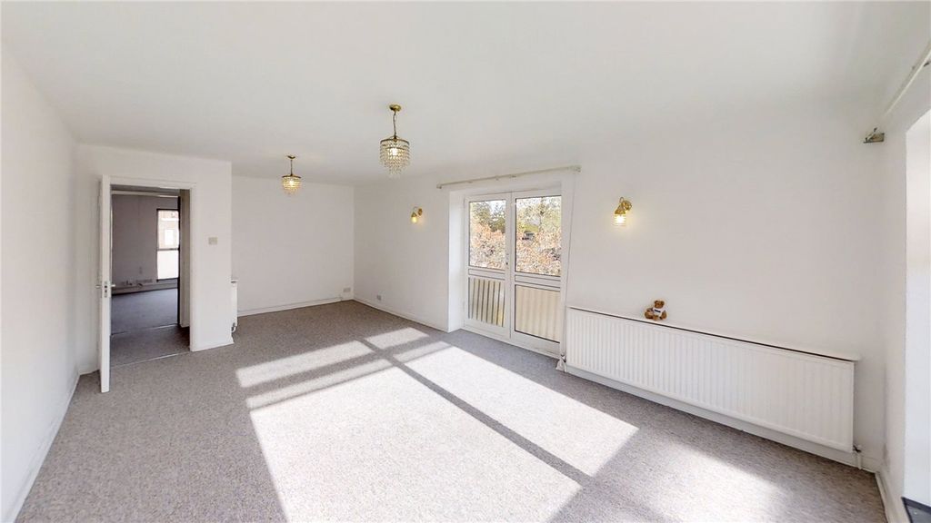 Property photo 3 of 19 Picture No. 13