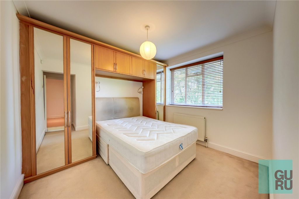 Property photo 2 of 11 Picture No. 26