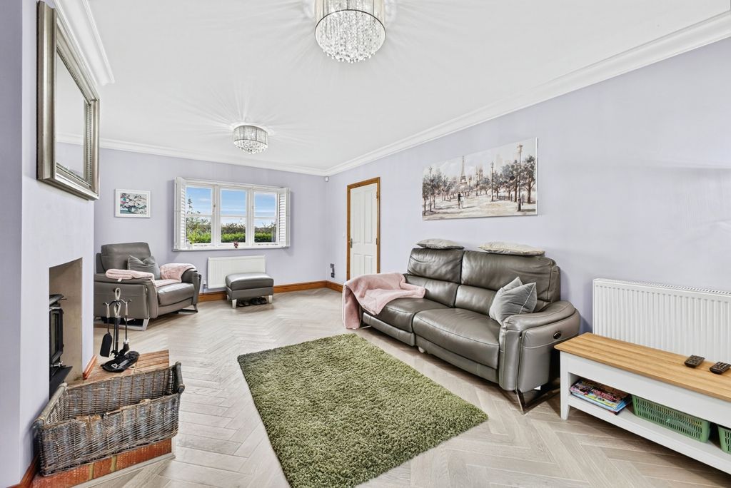 Property photo 3 of 29 Pbox-Img.Jpg