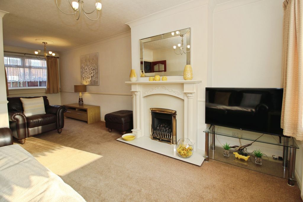 Property photo 3 of 15