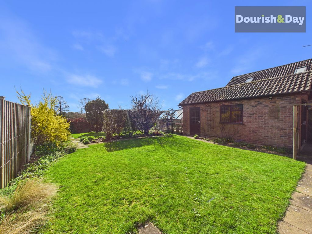 Property photo 3 of 21