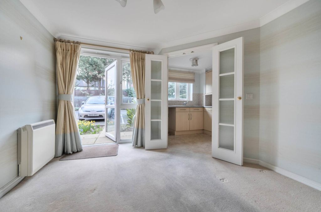 Property photo 3 of 20